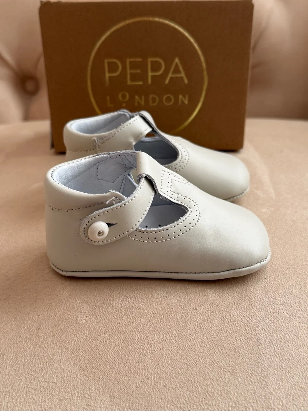 Pepa London Ivory T-Bar Leather Pram Shoes EU 18 Baby Christening Wedding